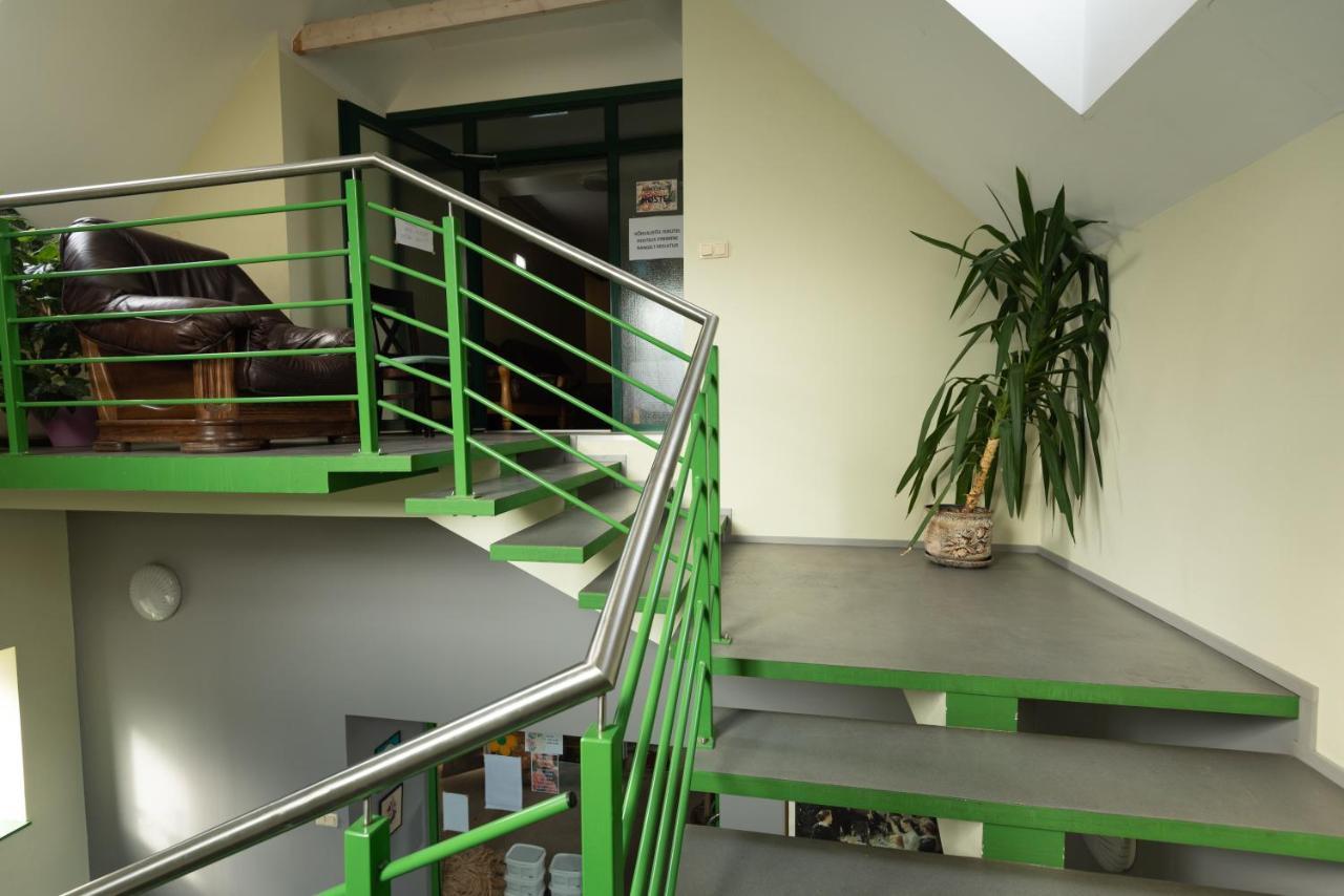 Aiakeskuse Hostel Rakvere Kültér fotó
