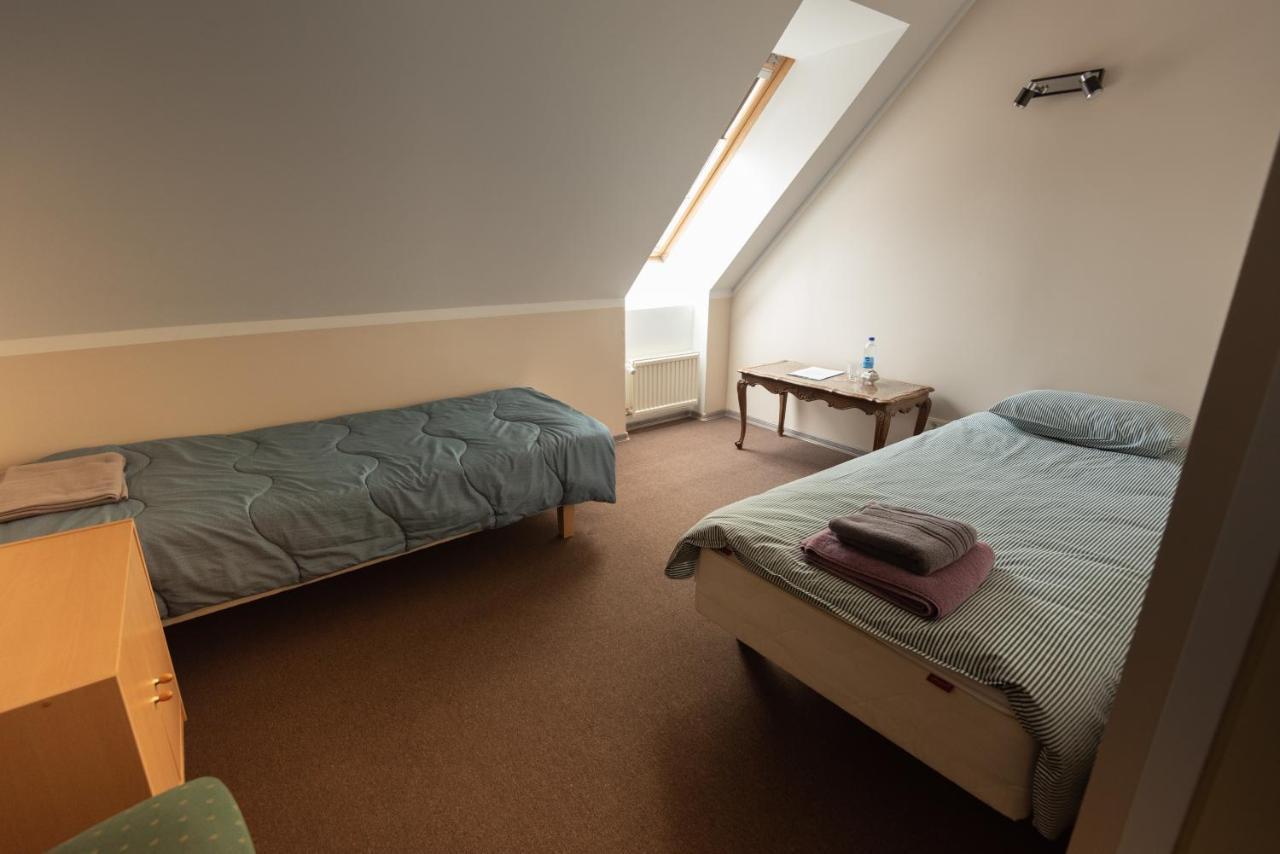 Aiakeskuse Hostel Rakvere Kültér fotó