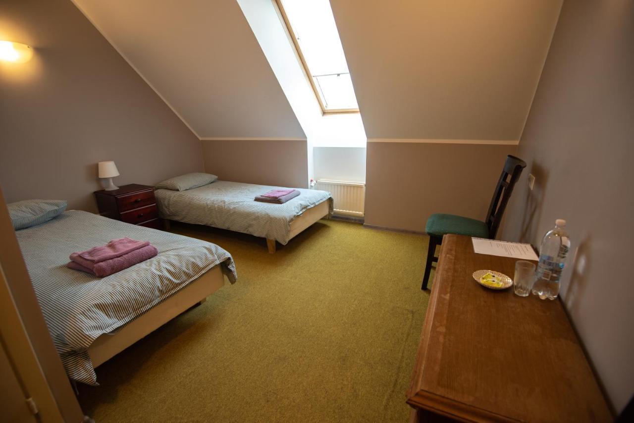 Aiakeskuse Hostel Rakvere Kültér fotó