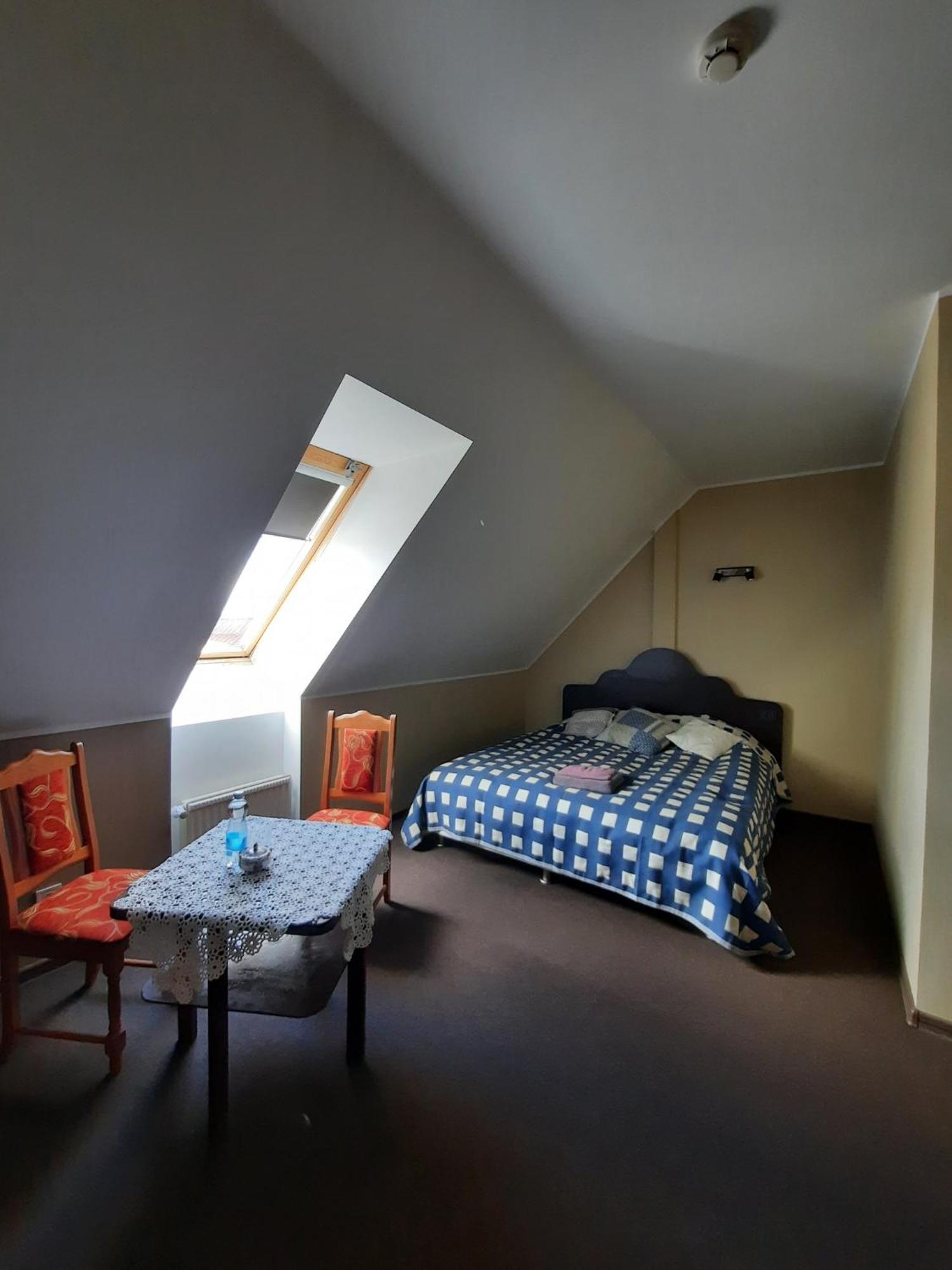 Aiakeskuse Hostel Rakvere Kültér fotó