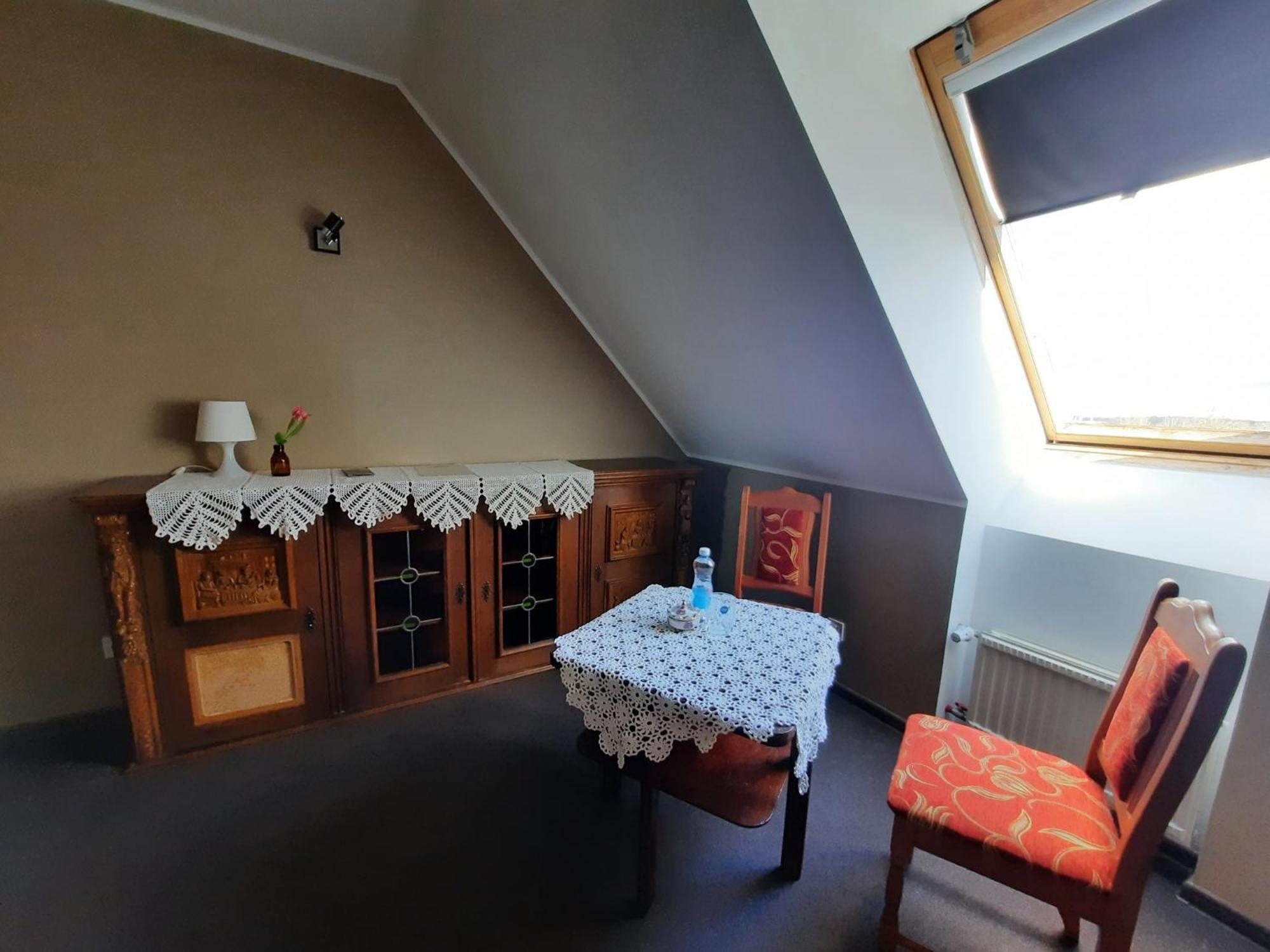 Aiakeskuse Hostel Rakvere Kültér fotó